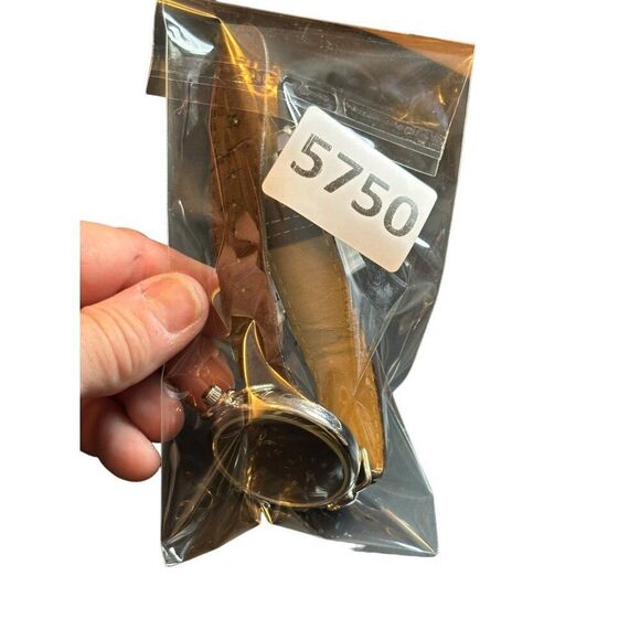 Vintage Oulm Watch With Leather Strap & Analog Dial - Picture 10 of 11